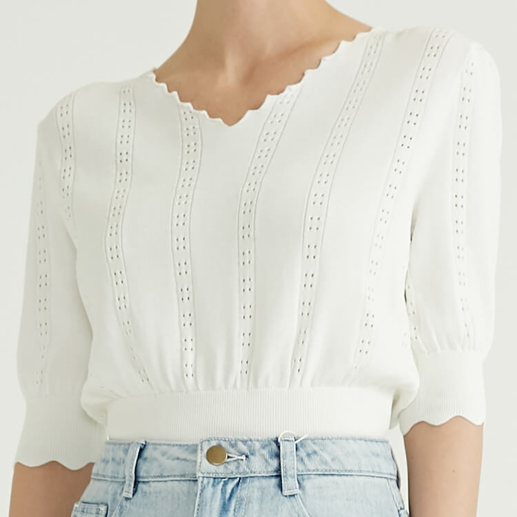 pullover woman