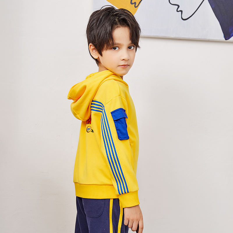 Boy\'s Sweatshirt with Yellow Hooded Pattern Stripe Sleeves