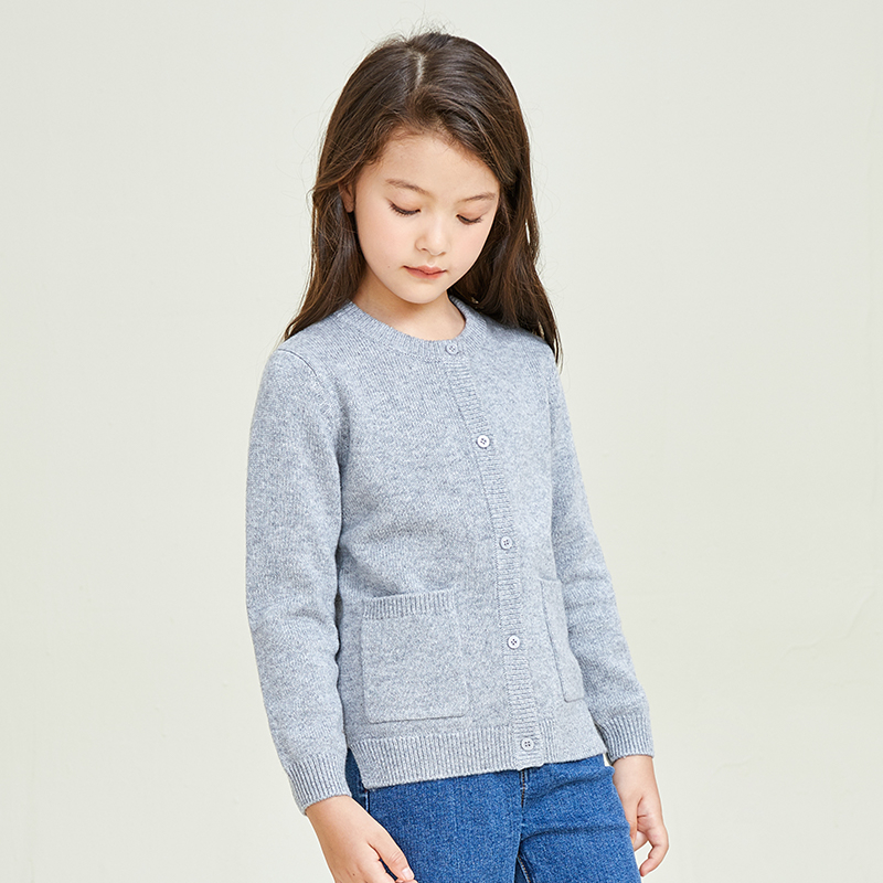 Classic Long Sleeve Round Neck Pocket Decorative Button Girls' Knitting Cardigan