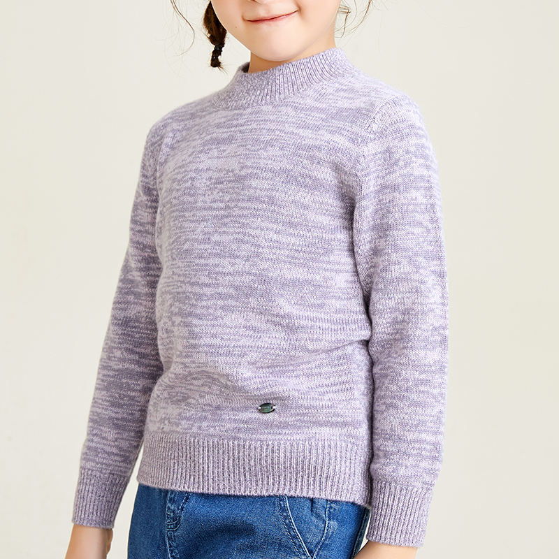 girl pullover