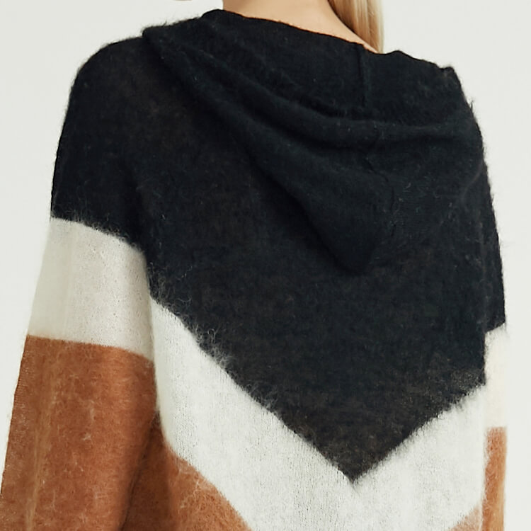 pullover woman