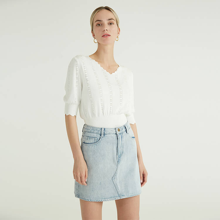 White Hollow Pattern Design Women's V-neck Pullover Sweater For Women