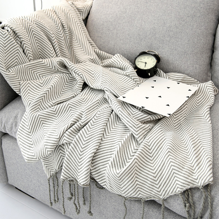 Custom Nordic Style 100% Cotton Intarsia Knit Herringbone Throw Blanket